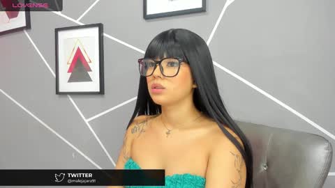 Ashlie online show from 14, 12, 2024