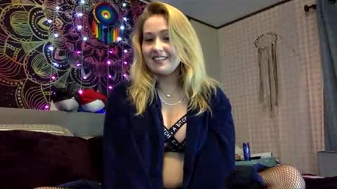 Ashlynn Starr online show from 4, 2, 2026