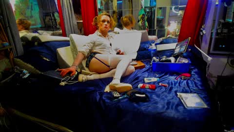 ashmomo online show from 6, 1, 2025