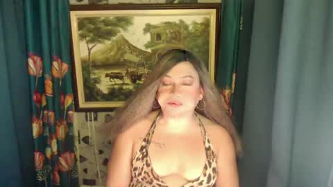 Snapshot of asian_cougar69 chatting on 9, 1, 2026 Elaine Navales online show from 9, 1, 2026