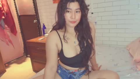 Snapshot of asian_diana69 chatting on 16, 10, 2025 diane online show from 16, 10, 2025