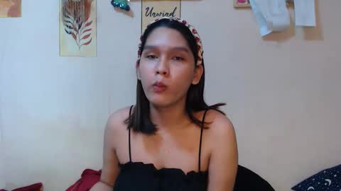 Snapshot of asian_glamm chatting on 3, 11, 2025 ANITA online show from 3, 11, 2025