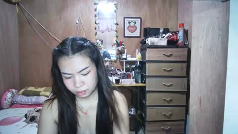 asian_llory online show from 18, 9, 2025