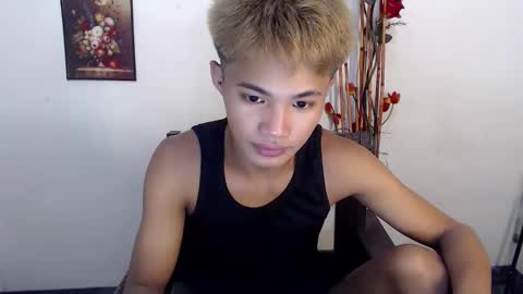 asian_lover05 online show from 23, 9, 2025