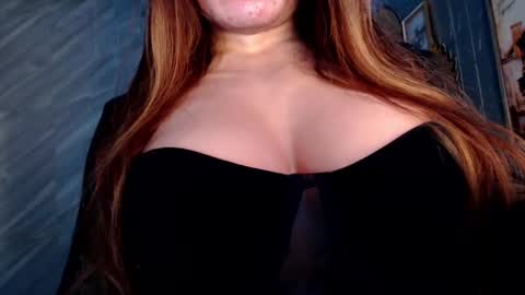 BELLA NOTCH online show from 8, 1, 2025