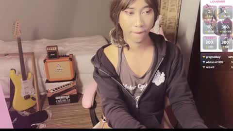 Emi online show from 27, 12, 2024