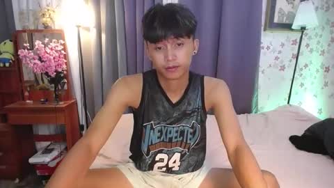 Snapshot of asiansmokeyxx chatting on 14, 12, 2024 prince online show from 14, 12, 2024