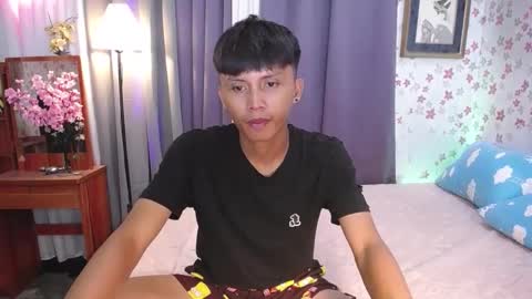 Snapshot of asiansmokeyxx chatting on 7, 1, 2025 prince online show from 7, 1, 2025