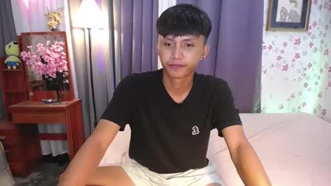 Snapshot of asiansmokeyxx chatting on 9, 1, 2025 prince online show from 9, 1, 2025