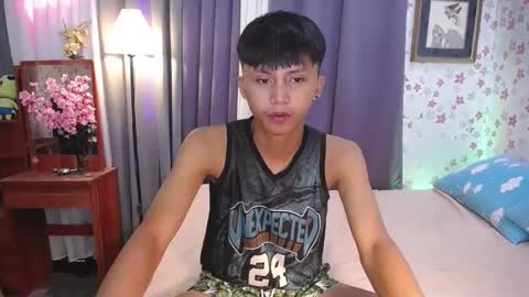 Snapshot of asiansmokeyxx chatting on 10, 1, 2025 prince online show from 10, 1, 2025