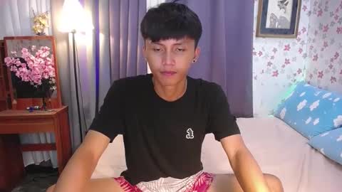 Snapshot of asiansmokeyxx chatting on 22, 1, 2025 prince online show from 22, 1, 2025