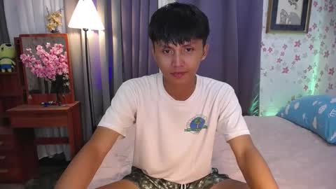 Snapshot of asiansmokeyxx chatting on 28, 1, 2025 prince online show from 28, 1, 2025