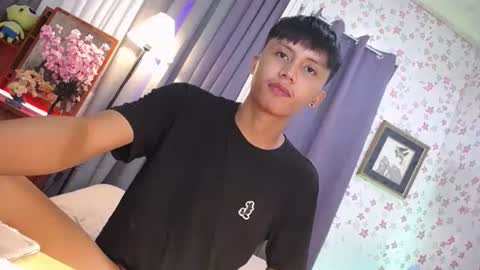 Snapshot of asiansmokeyxx chatting on 7, 2, 2025 prince online show from 7, 2, 2025