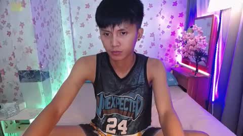 Snapshot of asiansmokeyxx chatting on 22, 2, 2025 prince online show from 22, 2, 2025