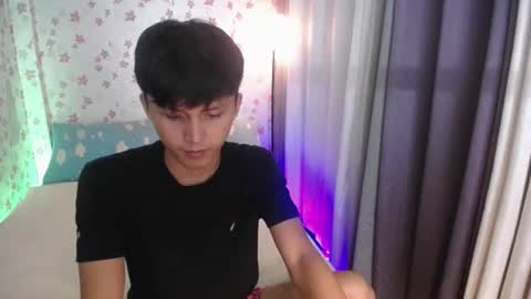 Snapshot of asiansmokeyxx chatting on 22, 10, 2025 prince online show from 22, 10, 2025