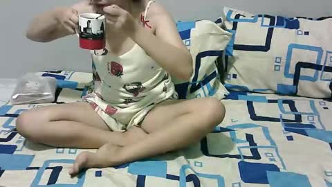 Snapshot of asianzoe4youxx chatting on 18, 9, 2025 Zoe online show from 18, 9, 2025