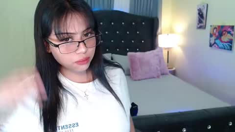 KIARA online show from 12, 1, 2025