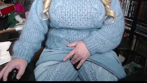 Snapshot of aspen_vale chatting on 10, 2, 2025 Aspen Vale online show from 10, 2, 2025