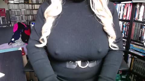 Snapshot of aspen_vale chatting on 18, 9, 2025 Aspen Vale online show from 18, 9, 2025