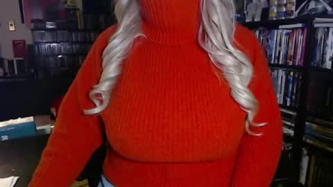 Snapshot of aspen_vale chatting on 18, 10, 2025 Aspen Vale online show from 18, 10, 2025