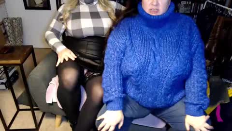 Snapshot of aspen_vale chatting on 16, 11, 2025 Aspen Vale online show from 16, 11, 2025