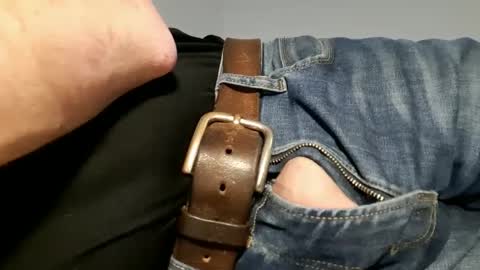 Will take commands from GuysWomenCouples etc online show from 8, 2, 2025