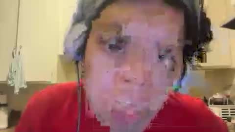 Snapshot of assert32 chatting on 23, 11, 2025 Patty online show from 23, 11, 2025