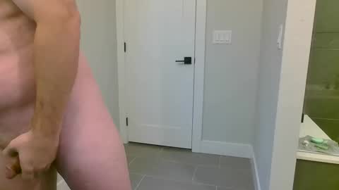 Snapshot of assmagicman chatting on 17, 11, 2025 assmagicman online show from 17, 11, 2025