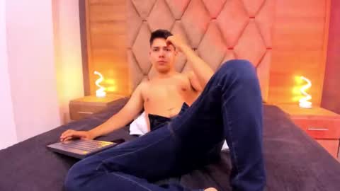 Snapshot of astablack_ chatting on 25, 9, 2025 astablack_ online show from 25, 9, 2025