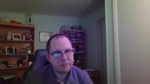 Snapshot of astg94 chatting on 28, 10, 2025 Andrew or Smiley Read the message in bold above the bio design for info on the situation. online show from 28, 10, 2025