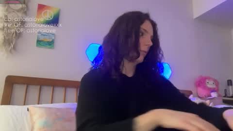 AstoriaLove online show from 4, 3, 2026