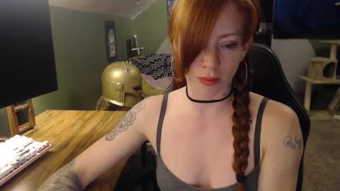 AstraeaSiren online show from 18, 2, 2025