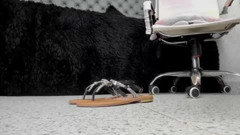 astrid01_ online show from 22, 11, 2025