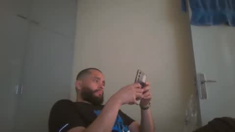 Snapshot of astro_boy_01 chatting on 9, 11, 2025 astro_boy_01 online show from 9, 11, 2025