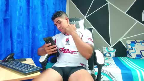 Astrom model independent online show from 8, 10, 2025