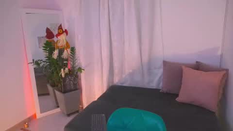 atena676 online show from 17, 10, 2025