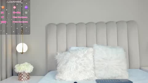 Snapshot of atenea_roberts chatting on 14, 2, 2025 ATENEA ROBERTS Sofia online show from 14, 2, 2025