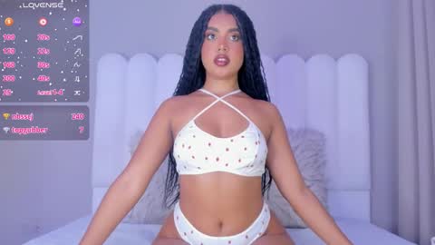 Snapshot of atenea_roberts chatting on 18, 9, 2025 ATENEA ROBERTS Sofia online show from 18, 9, 2025
