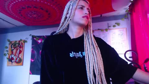 Atenea online show from 27, 10, 2025