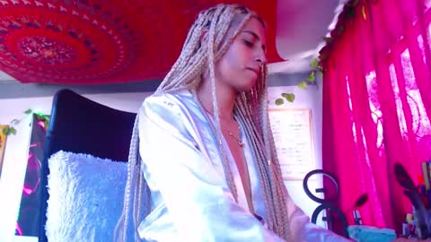 Atenea online show from 28, 10, 2025