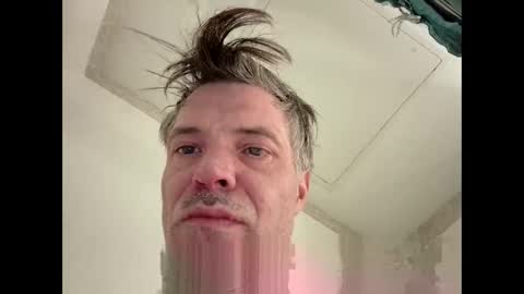 Snapshot of athandrew chatting on 19, 2, 2026 jonnyandrew online show from 19, 2, 2026