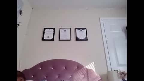 AtirahCali online show from 6, 11, 2025