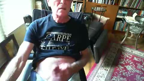 Atlhung9 online show from 18, 10, 2025