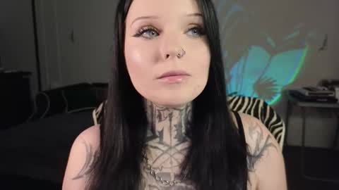 Snapshot of atomic_ketchup chatting on 5, 11, 2025 online every day between 10am-23pm online show from 5, 11, 2025