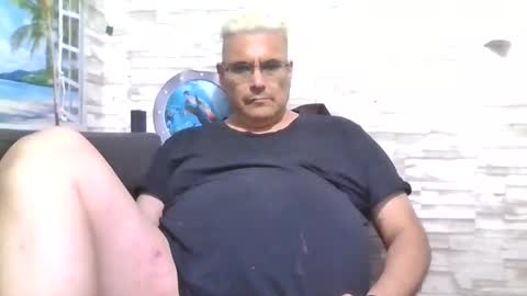 A online show from 17, 11, 2025