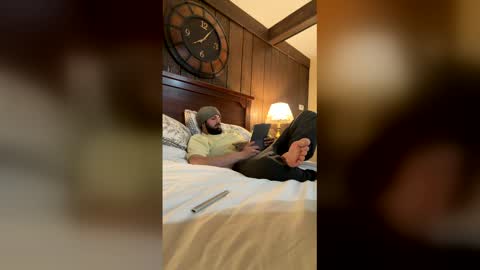 Alejandro online show from 1, 2, 2026