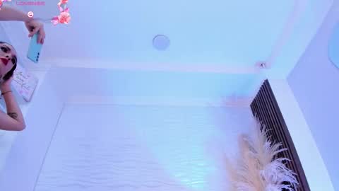 Audrey Hayworth online show from 14, 12, 2025