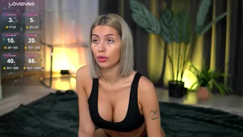 Snapshot of audreyzanne chatting on 29, 10, 2025 Isabella online show from 29, 10, 2025