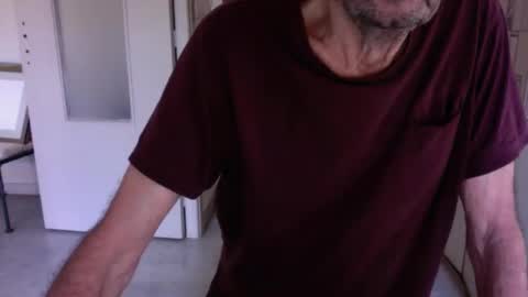 Snapshot of auguste061400 chatting on 7, 1, 2025 auguste061400 online show from 7, 1, 2025