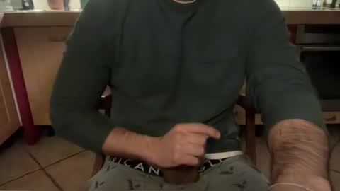 Snapshot of augustload chatting on 12, 11, 2025 AugustLoad online show from 12, 11, 2025